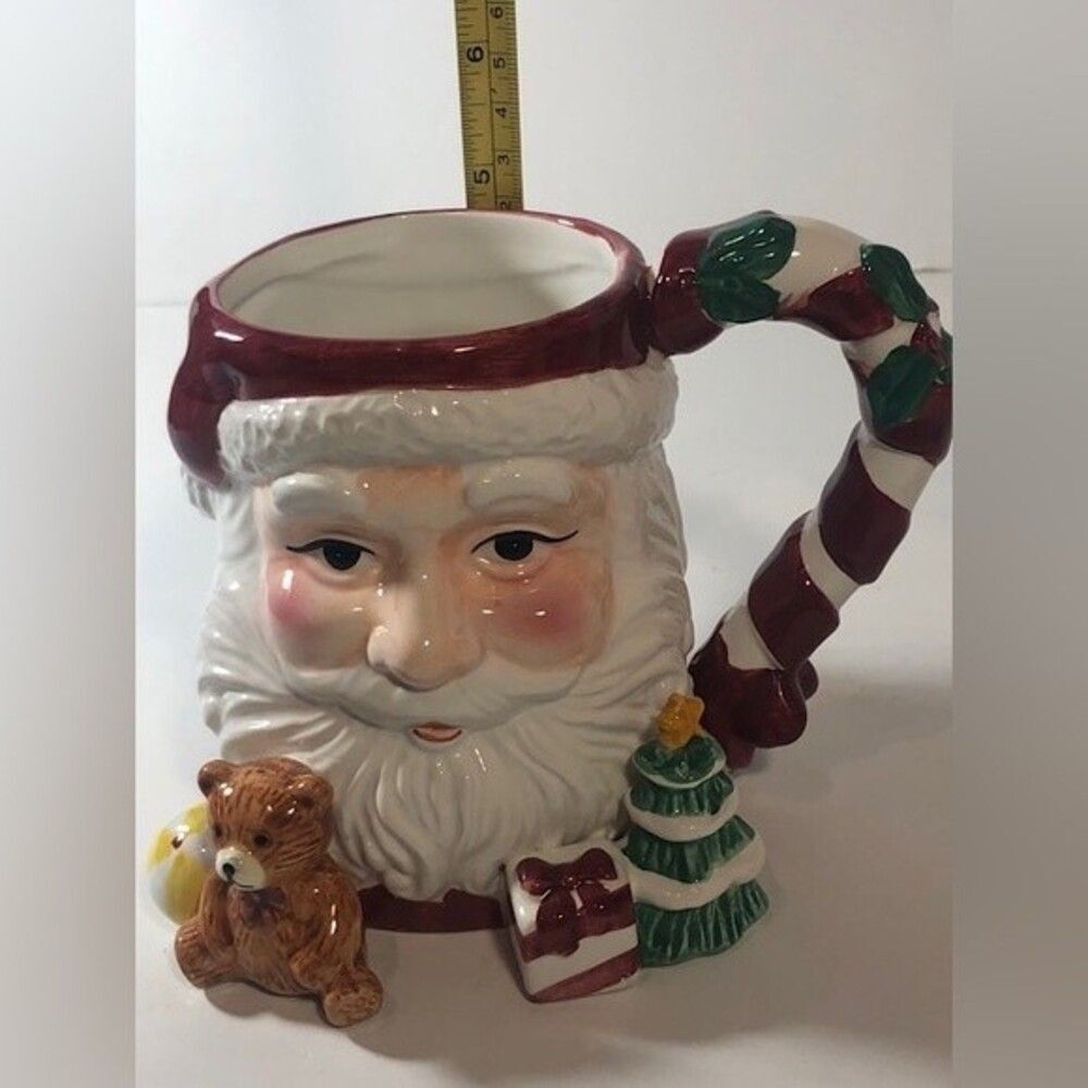 Vintage Santa Christmas Mug with Toys & Candy Cane Handle C.I.C. - Picture 4 of 8